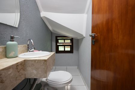 Casa à venda com 121m², 3 quartos e 3 vagas Casa à venda com 121m², 3 quartos e 3 vagasLavabo