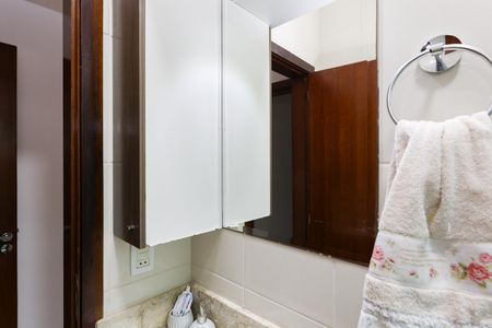 Casa à venda com 121m², 3 quartos e 3 vagas Casa à venda com 121m², 3 quartos e 3 vagasBanheiro da Suíte