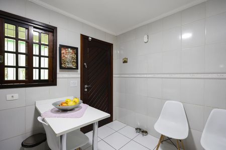 Casa à venda com 121m², 3 quartos e 3 vagas Casa à venda com 121m², 3 quartos e 3 vagasCozinha