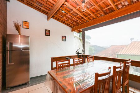 Casa à venda com 121m², 3 quartos e 3 vagas Casa à venda com 121m², 3 quartos e 3 vagasÁrea externa