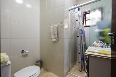 Casa à venda com 121m², 3 quartos e 3 vagas Casa à venda com 121m², 3 quartos e 3 vagasBanheiro