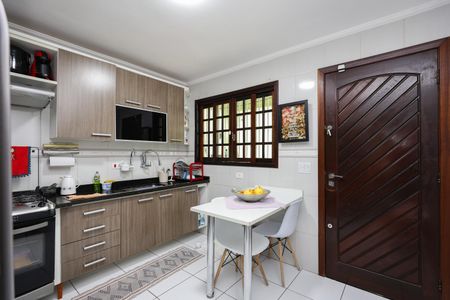 Casa à venda com 121m², 3 quartos e 3 vagas Casa à venda com 121m², 3 quartos e 3 vagasCozinha