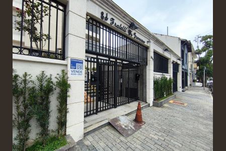 Apartamento à venda com 164m², 3 quartos e 2 vagasFachada + Plaquinha 