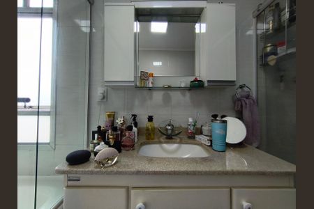 Apartamento à venda com 164m², 3 quartos e 2 vagasBanheiro da Suíte