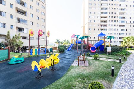 Apartamento à venda com 96m², 3 quartos e 2 vagas Apartamento à venda com 96m², 3 quartos e 2 vagasÁrea comum - Playground