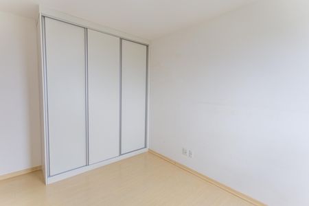 Apartamento à venda com 96m², 3 quartos e 2 vagas Apartamento à venda com 96m², 3 quartos e 2 vagasSuíte