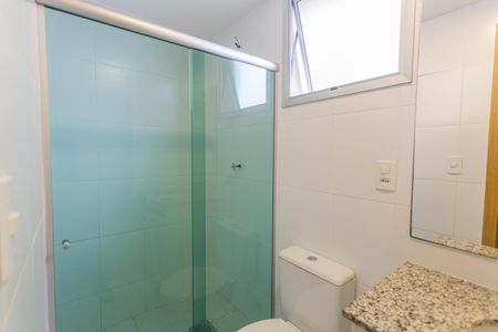 Apartamento à venda com 96m², 3 quartos e 2 vagas Apartamento à venda com 96m², 3 quartos e 2 vagasBanheiro da Suíte