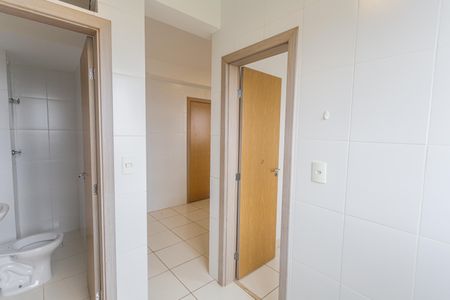 Apartamento à venda com 96m², 3 quartos e 2 vagas Apartamento à venda com 96m², 3 quartos e 2 vagasÁrea de Serviço