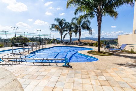 Apartamento à venda com 96m², 3 quartos e 2 vagas Apartamento à venda com 96m², 3 quartos e 2 vagasÁrea comum - Piscina