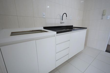 Apartamento à venda com 55m², 2 quartos e 1 vaga Apartamento à venda com 55m², 2 quartos e 1 vagaCozinha