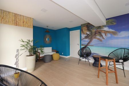 Apartamento à venda com 37m², 2 quartos e sem vagaÁrea Comum - Bar