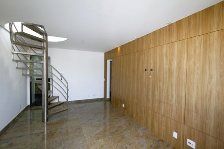 Apartamento para alugar com 158m², 3 quartos e 3 vagasSala