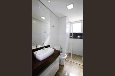 Apartamento para alugar com 158m², 3 quartos e 3 vagasBanheiro da Suíte