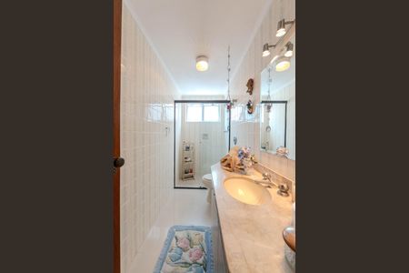 Apartamento à venda com 107m², 4 quartos e 1 vagaBanheiro