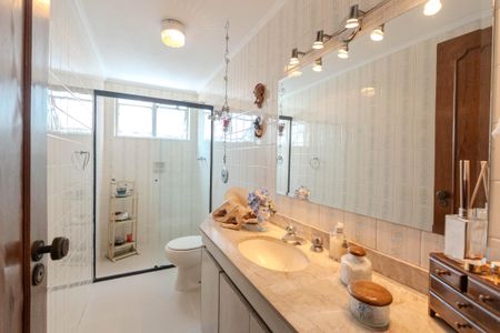 Apartamento à venda com 107m², 4 quartos e 1 vagaBanheiro