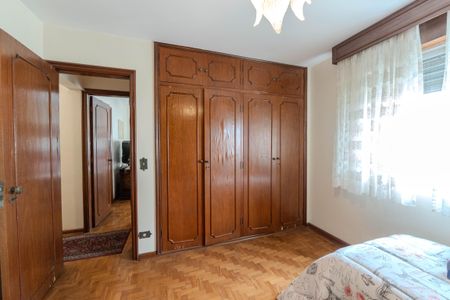 Apartamento à venda com 107m², 4 quartos e 1 vagaQuarto 2