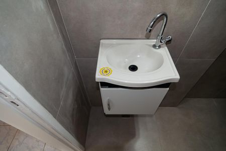 Apartamento para alugar com 27m², 0 quarto e sem vaga Apartamento para alugar com 27m², 0 quarto e sem vagaBanheiro Social