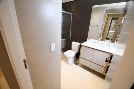 Apartamento à venda com 71m², 2 quartos e 1 vagaBanheiro Suíte