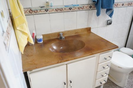 Casa à venda com 260m², 3 quartos e 4 vagasBanheiro