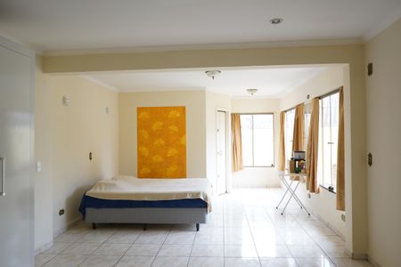 Casa à venda com 260m², 3 quartos e 4 vagasSuite