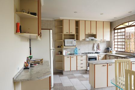 Casa à venda com 260m², 3 quartos e 4 vagasCozinha