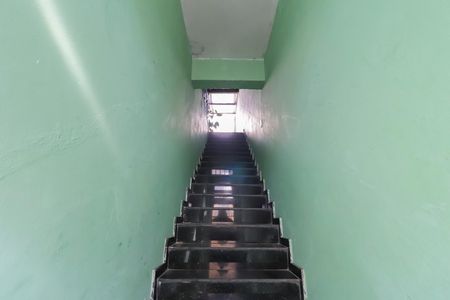 Casa para alugar com 70m², 1 quarto e sem vaga Casa para alugar com 70m², 1 quarto e sem vagaEscada