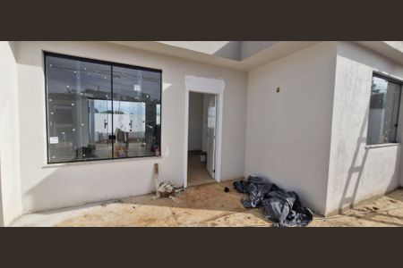 Fachada de casa à venda com 2 quartos, 210m² em Conjunto Habitacional Vila Maria, Lagoa Santa