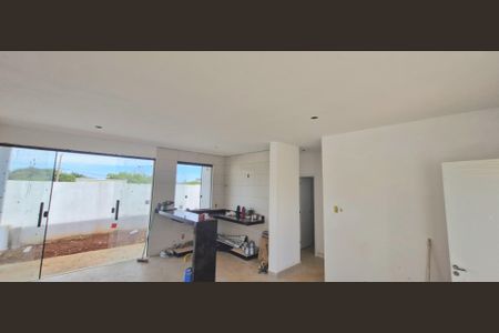 Sala de casa à venda com 2 quartos, 210m² em Conjunto Habitacional Vila Maria, Lagoa Santa