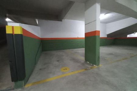 Apartamento à venda com 70m², 1 quarto e 3 vagas Apartamento à venda com 70m², 1 quarto e 3 vagasGaragem 1