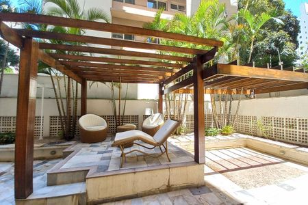 Apartamento à venda com 70m², 1 quarto e 3 vagas Apartamento à venda com 70m², 1 quarto e 3 vagasÁrea Comum