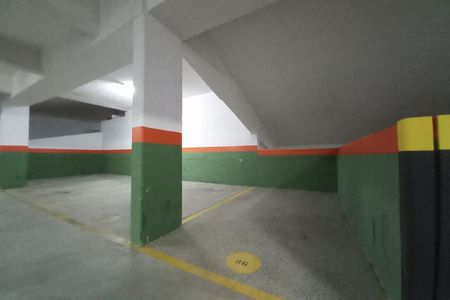 Apartamento à venda com 70m², 1 quarto e 3 vagas Apartamento à venda com 70m², 1 quarto e 3 vagasGaragem 2