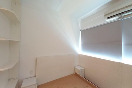 Apartamento à venda com 70m², 1 quarto e 3 vagas Apartamento à venda com 70m², 1 quarto e 3 vagasQuarto - Suíte