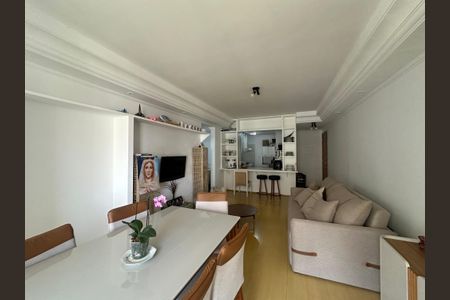 Apartamento para alugar com 70m², 1 quarto e 2 vagas Apartamento para alugar com 70m², 1 quarto e 2 vagasSala