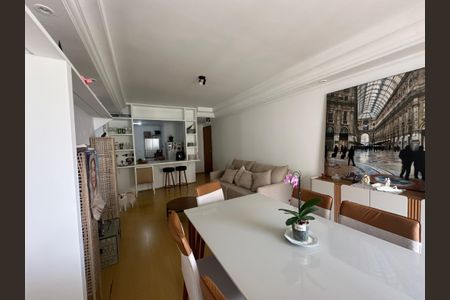 Apartamento para alugar com 70m², 1 quarto e 2 vagas Apartamento para alugar com 70m², 1 quarto e 2 vagasSala