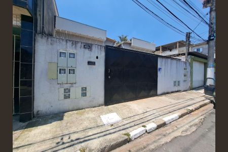 Fachada de kitnet/studio para alugar com 1 quarto, 20m² em Vila Menk, Osasco