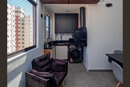 Apartamento para alugar com 130m², 3 quartos e 5 vagas Apartamento para alugar com 130m², 3 quartos e 5 vagasÁrea de Serviço