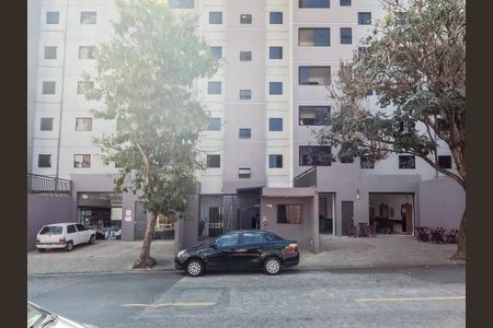 Apartamento para alugar com 130m², 3 quartos e 5 vagas Apartamento para alugar com 130m², 3 quartos e 5 vagasFachada
