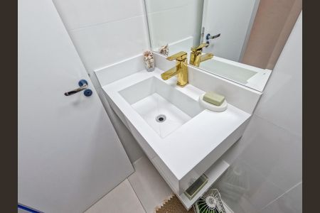 Apartamento para alugar com 130m², 3 quartos e 5 vagas Apartamento para alugar com 130m², 3 quartos e 5 vagasBanheiro da Suíte