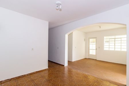 Casa à venda com 360m², 6 quartos e 3 vagas Casa à venda com 360m², 6 quartos e 3 vagasCasa 2 - sala