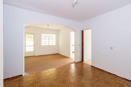 Casa à venda com 360m², 6 quartos e 3 vagas Casa à venda com 360m², 6 quartos e 3 vagasCasa 2 - sala