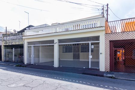 Casa à venda com 360m², 6 quartos e 3 vagas Casa à venda com 360m², 6 quartos e 3 vagasFachada