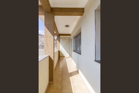 Casa à venda com 360m², 6 quartos e 3 vagas Casa à venda com 360m², 6 quartos e 3 vagasVaranda