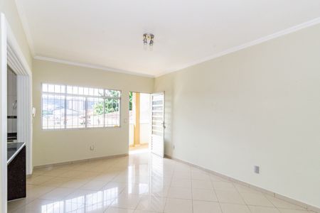 Casa à venda com 360m², 6 quartos e 3 vagas Casa à venda com 360m², 6 quartos e 3 vagasCozinha