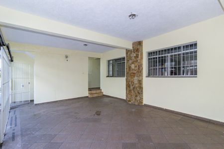 Casa à venda com 360m², 6 quartos e 3 vagas Casa à venda com 360m², 6 quartos e 3 vagasGaragem
