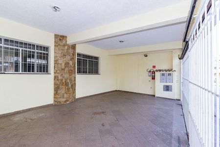 Casa à venda com 360m², 6 quartos e 3 vagas Casa à venda com 360m², 6 quartos e 3 vagasGaragem