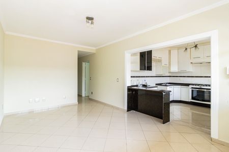 Casa à venda com 360m², 6 quartos e 3 vagas Casa à venda com 360m², 6 quartos e 3 vagasCozinha