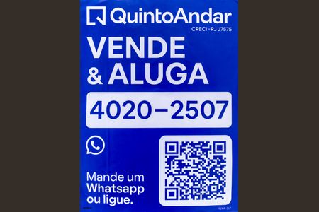 Casa à venda com 240m², 2 quartos e 1 vaga Casa à venda com 240m², 2 quartos e 1 vagaPlaca