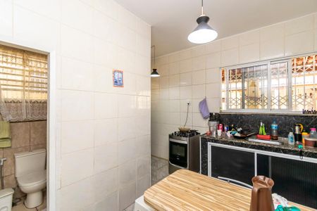 Casa à venda com 240m², 2 quartos e 1 vaga Casa à venda com 240m², 2 quartos e 1 vagaCozinha