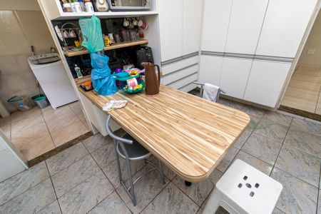 Casa à venda com 240m², 2 quartos e 1 vaga Casa à venda com 240m², 2 quartos e 1 vagaCozinha