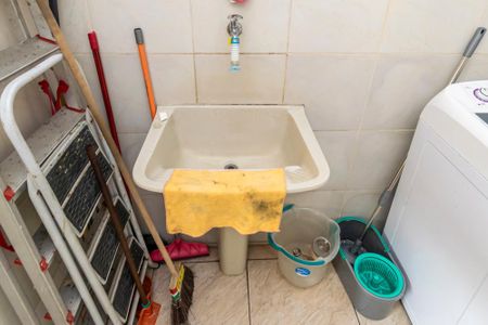 Casa à venda com 240m², 2 quartos e 1 vaga Casa à venda com 240m², 2 quartos e 1 vagaÁrea de Serviço